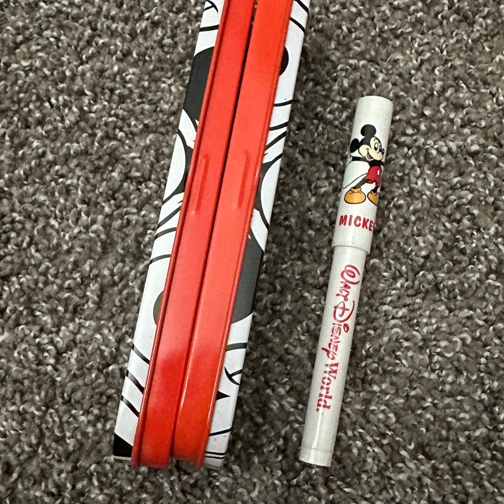Vintage 1997 Disney Mickey Mouse Collectible Rolleeball Pen Case and Pen Set - Picture 9 of 13